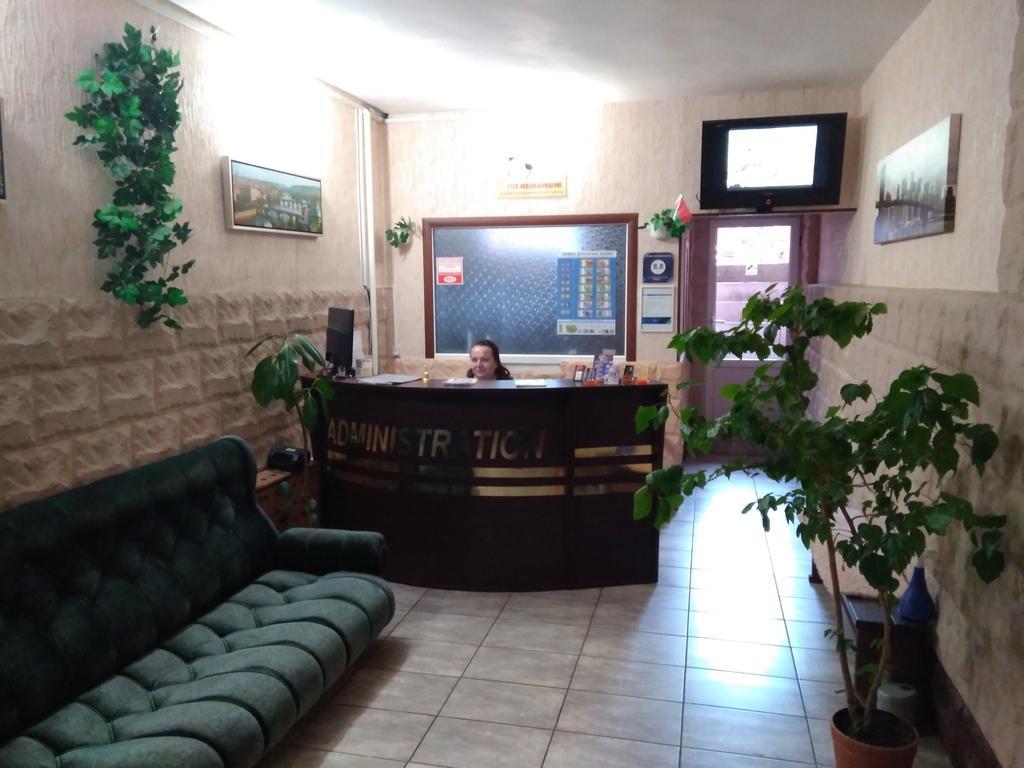 Hostel 3 Stars na Oktyabryskoy Vitebsk Exteriör bild
