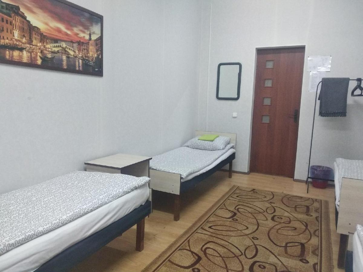 Hostel 3 Stars na Oktyabryskoy Vitebsk Exteriör bild